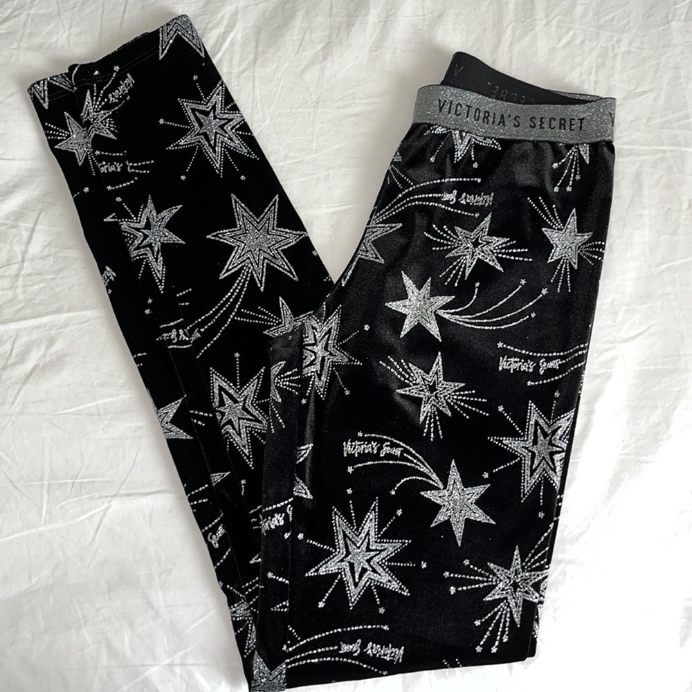 NEVER WORN Victoria Secret legging
